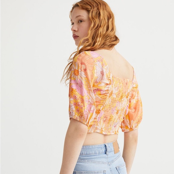 H&M V-Neck Drawstring Blouse - Picture 3 of 3